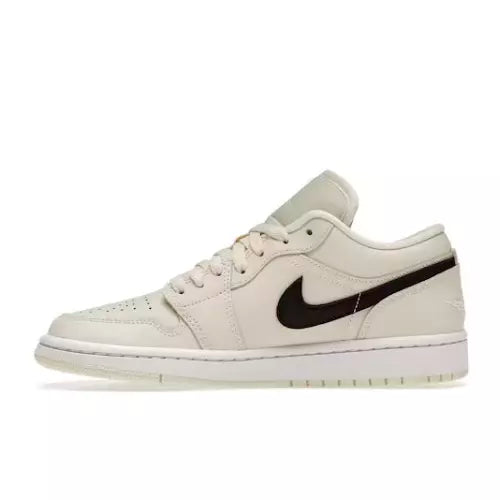 Jordan 1 low, coconut milk (W)